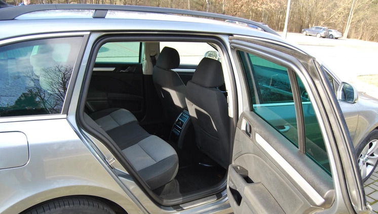 Skoda Superb cena 32900 przebieg: 250455, rok produkcji 2011 z Warszawa małe 191